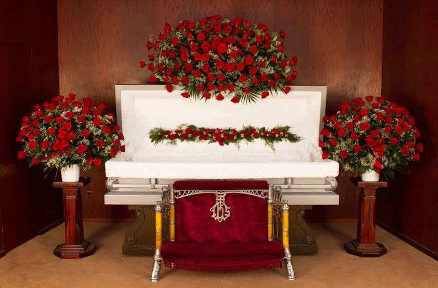What color roses for a funeral?