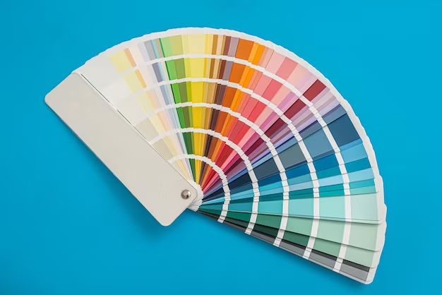 What is an example of a complementary color scheme in interior design